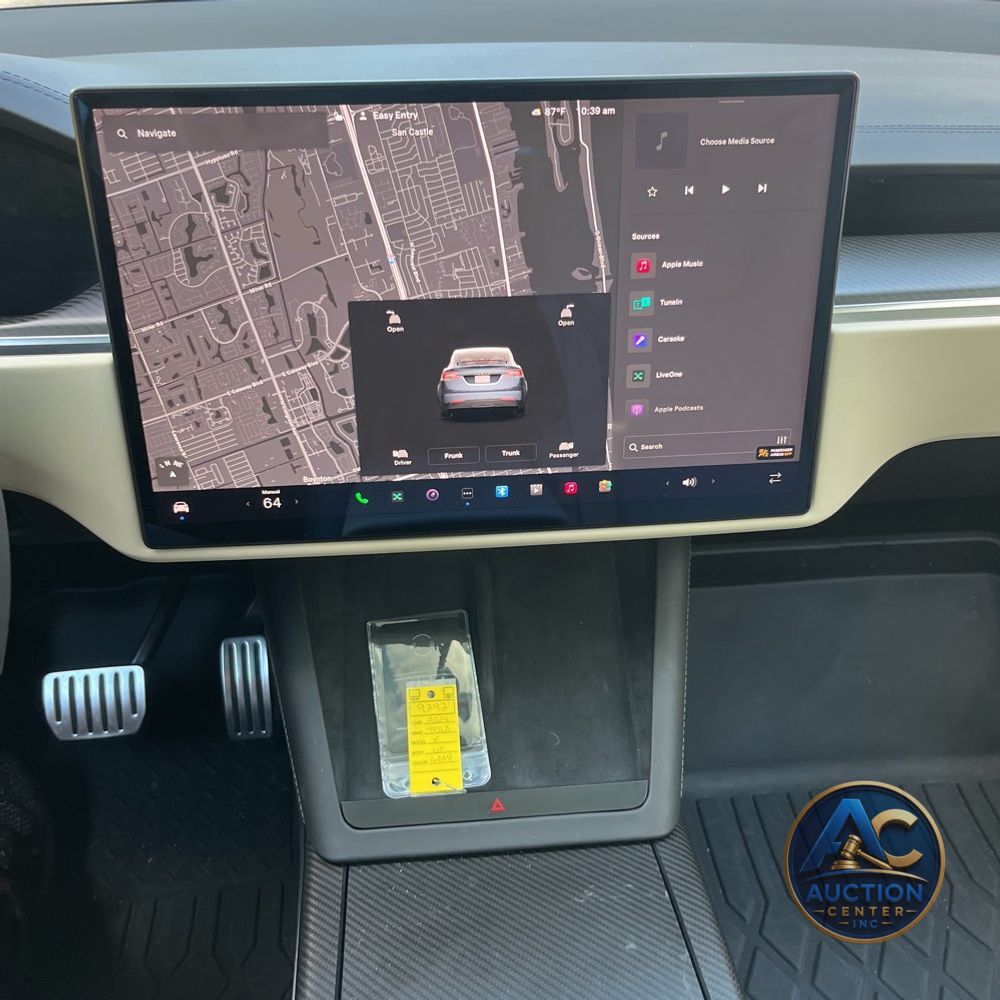 2024 Tesla Model X Plaid