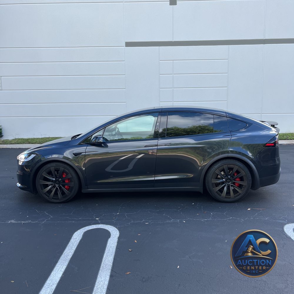 2024 Tesla Model X Plaid