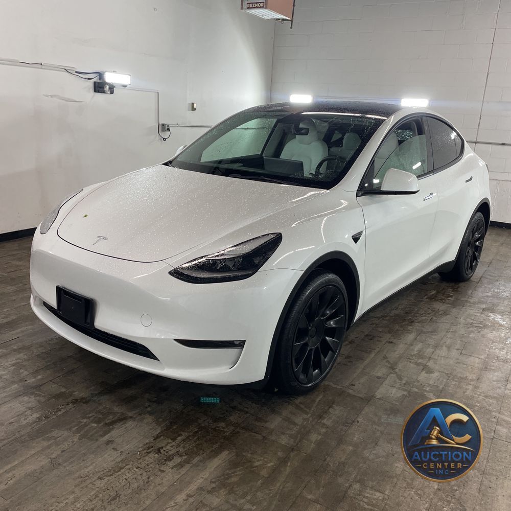2023 Tesla Model Y Long Range
