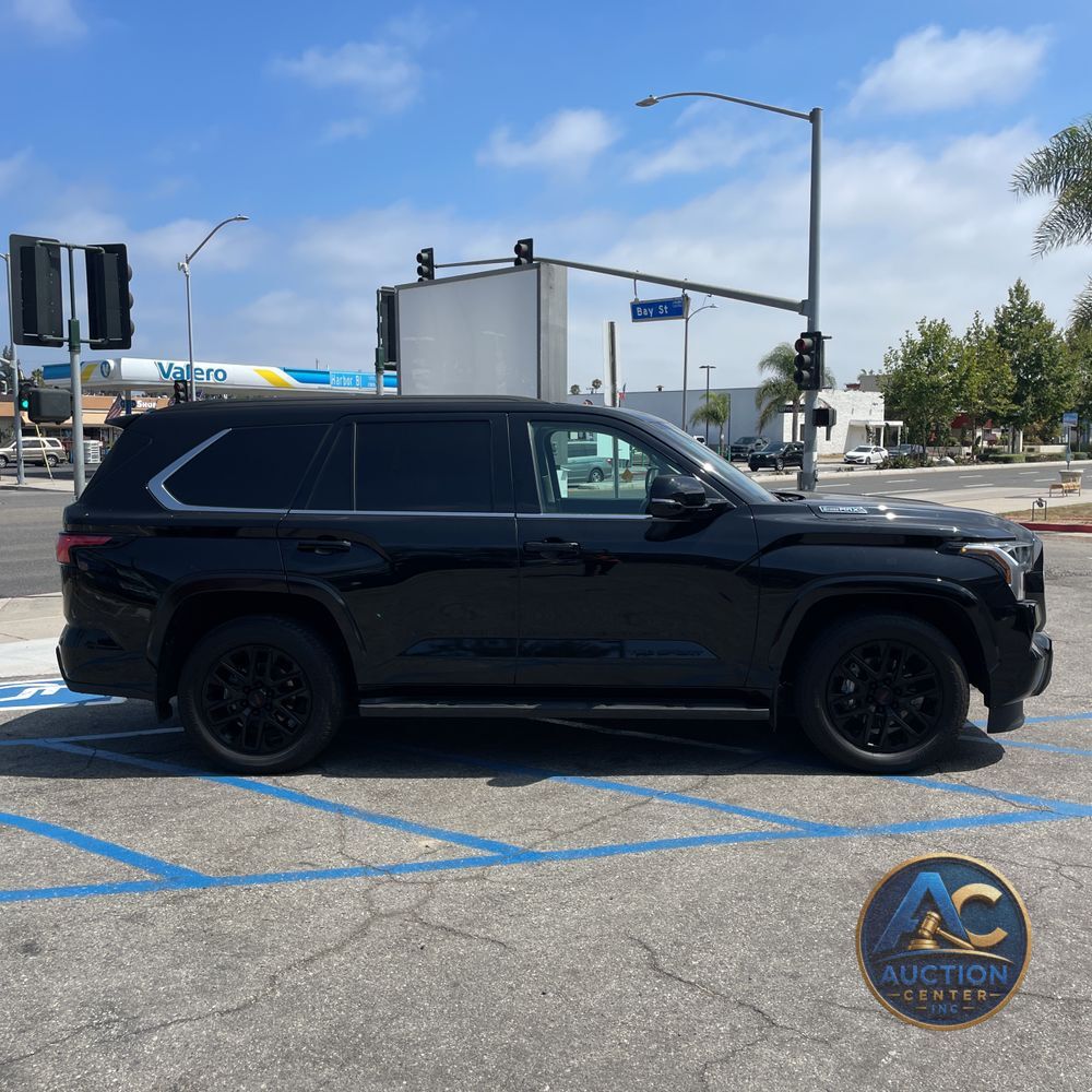2023 Toyota Sequoia SR5