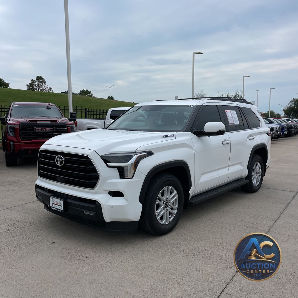 2025 Toyota Sequoia SR5