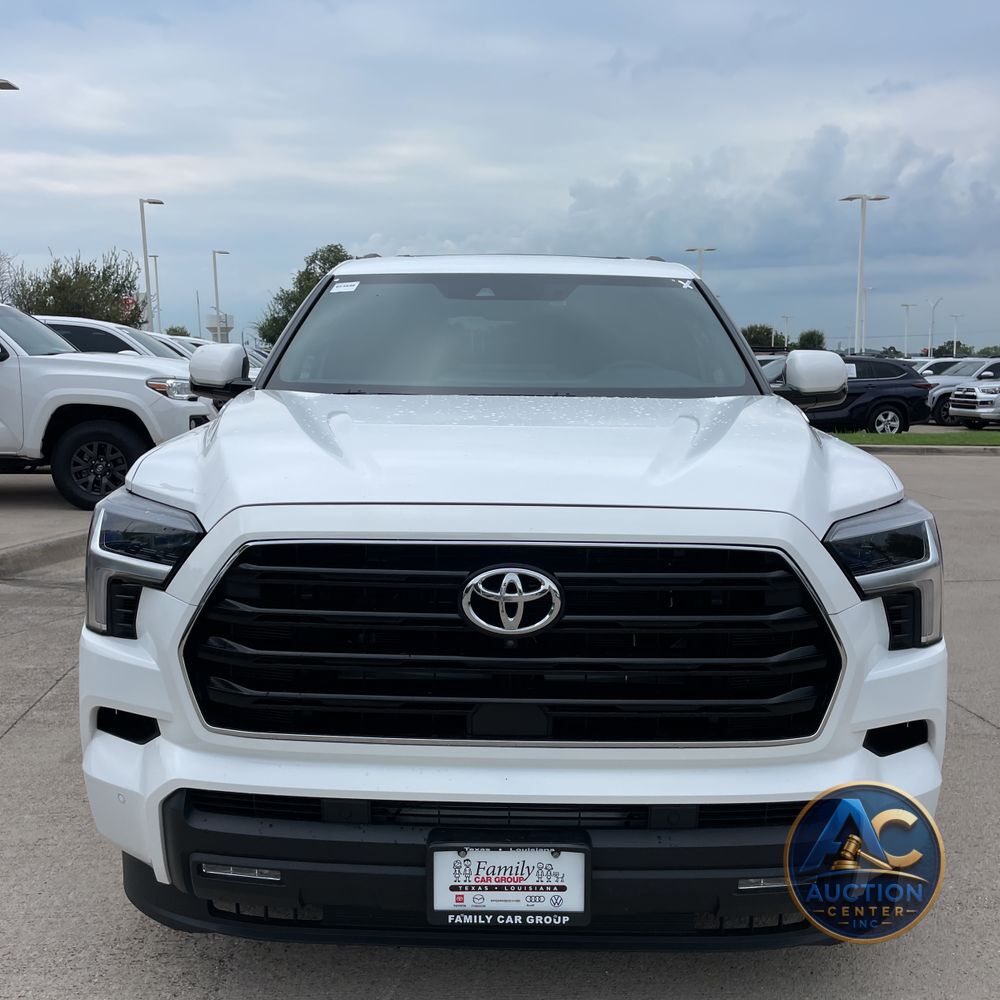 2025 Toyota Sequoia SR5