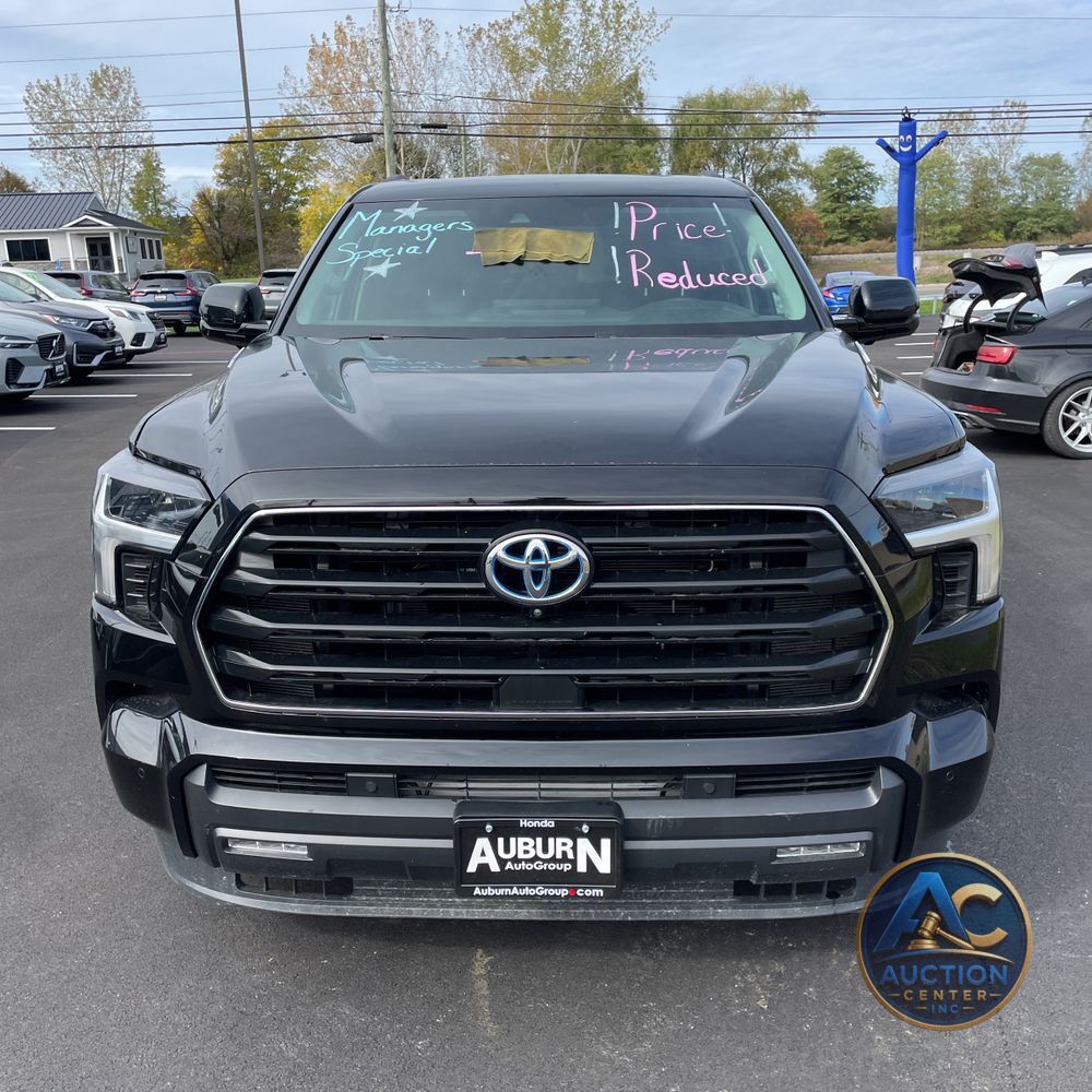2024 Toyota Sequoia SR5
