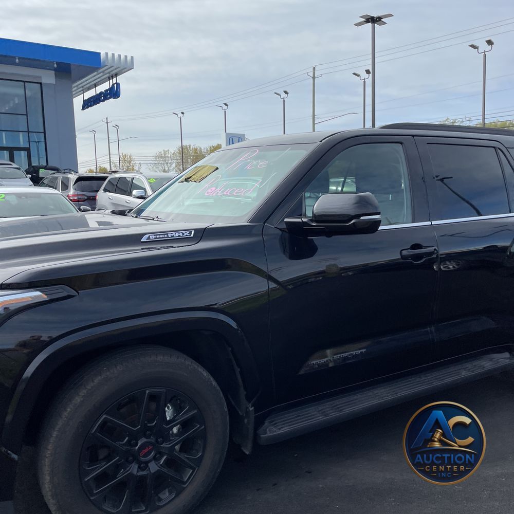 2024 Toyota Sequoia SR5