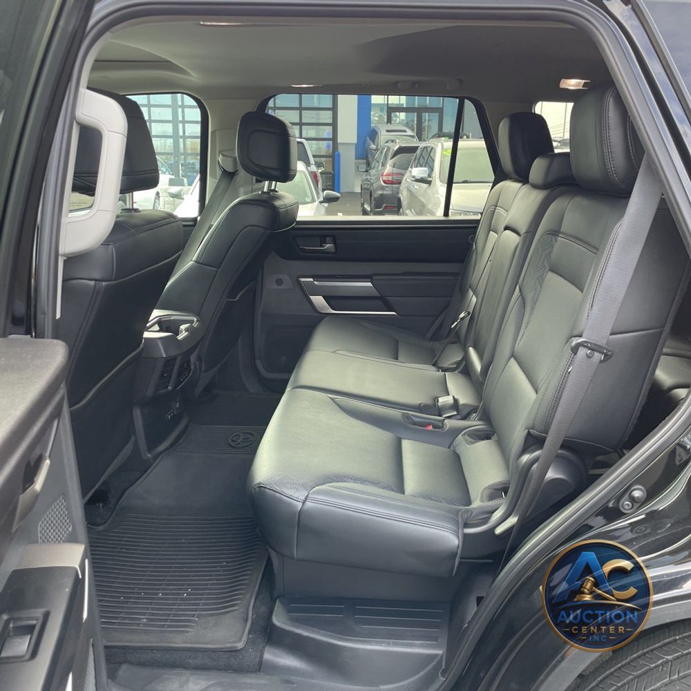2024 Toyota Sequoia SR5