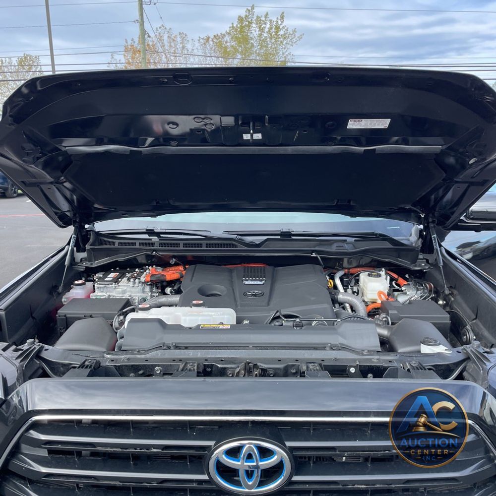 2024 Toyota Sequoia SR5