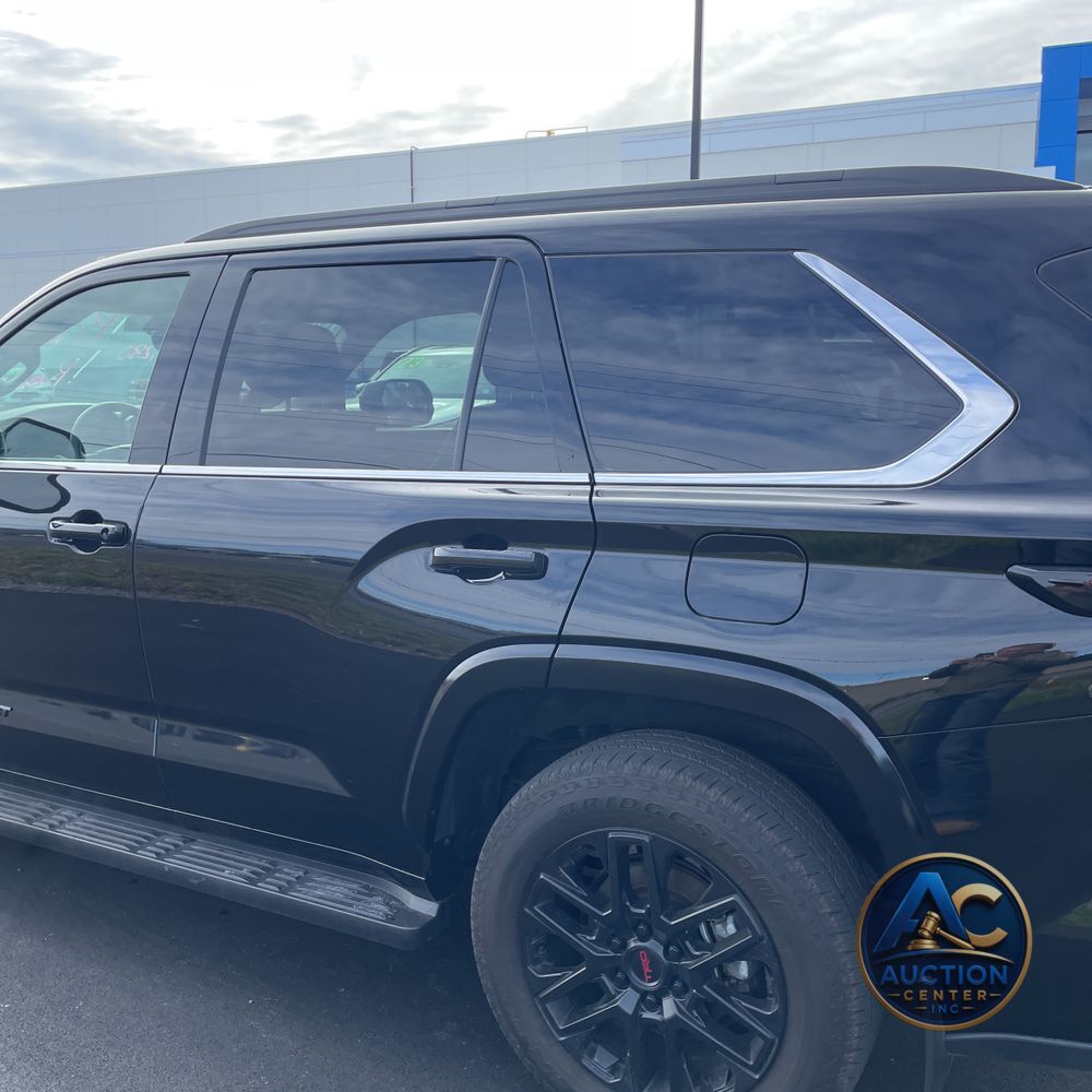2024 Toyota Sequoia SR5