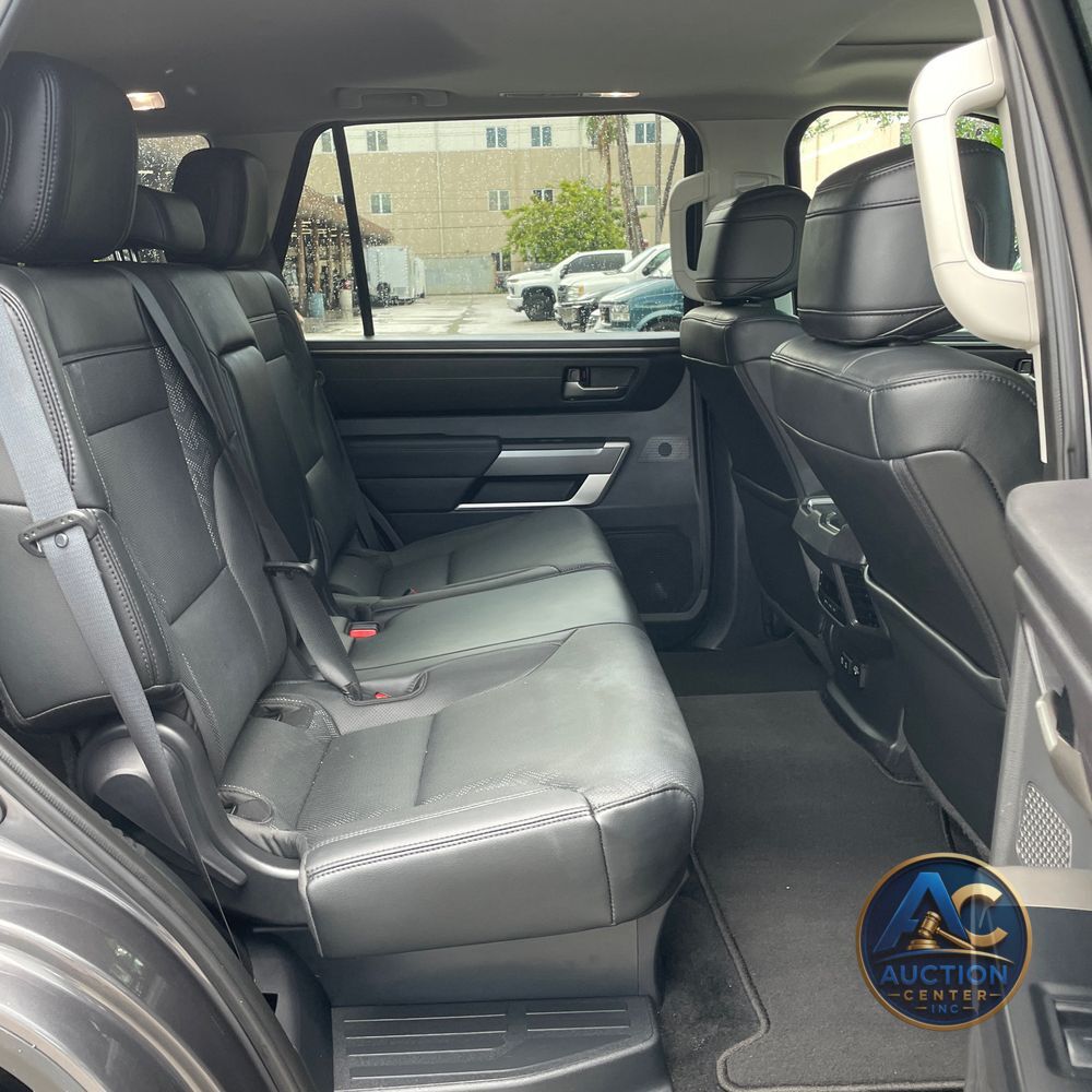 2024 Toyota Sequoia SR5