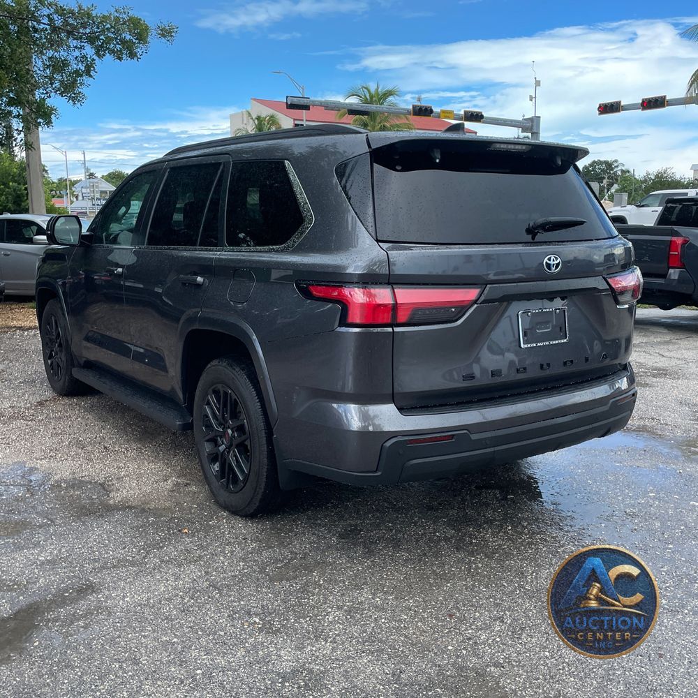 2024 Toyota Sequoia SR5