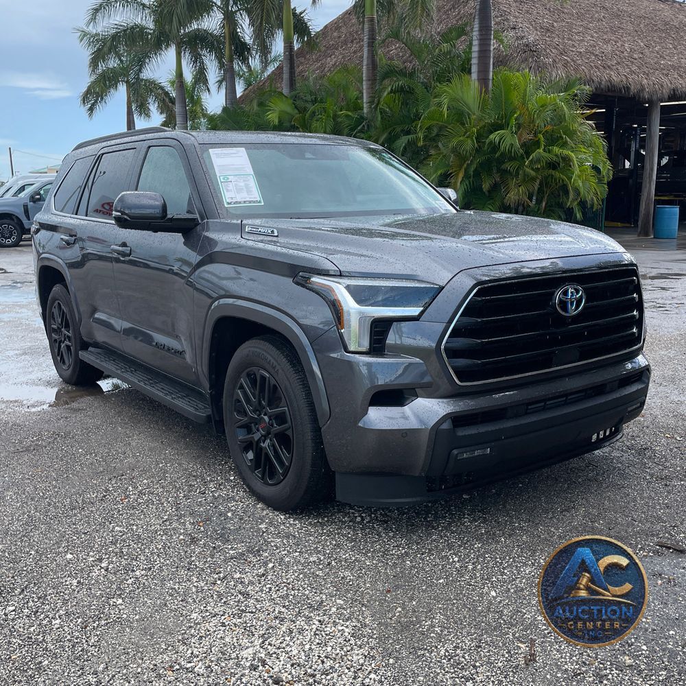 2024 Toyota Sequoia SR5