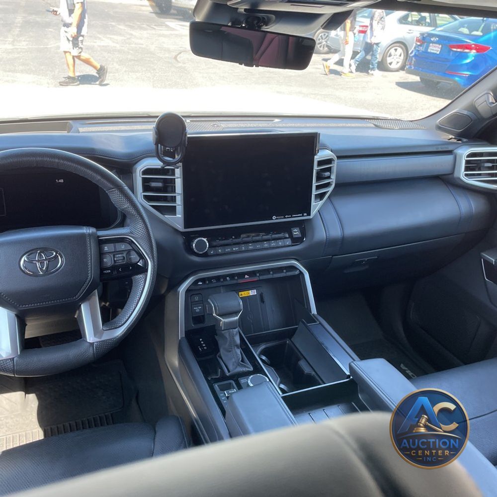 2024 Toyota Sequoia Platinum