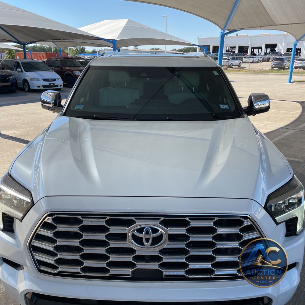 2024 Toyota Sequoia Capstone