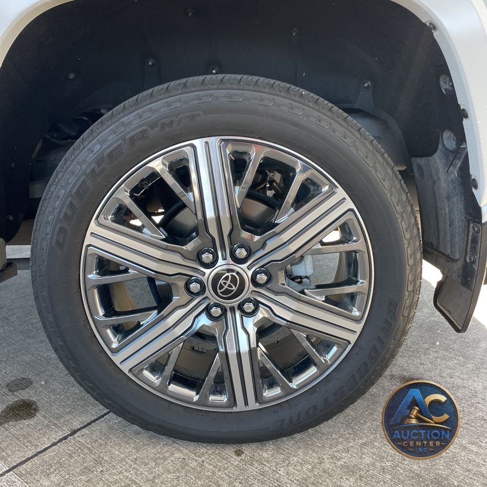 2024 Toyota Sequoia Capstone
