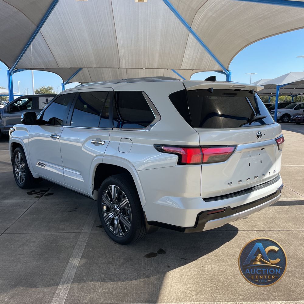 2024 Toyota Sequoia Capstone