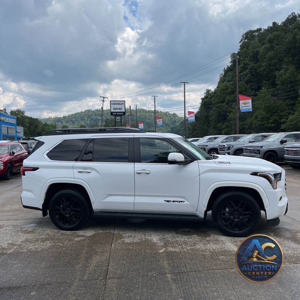 2024 Toyota Sequoia SR5
