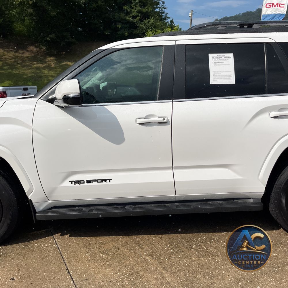 2024 Toyota Sequoia SR5
