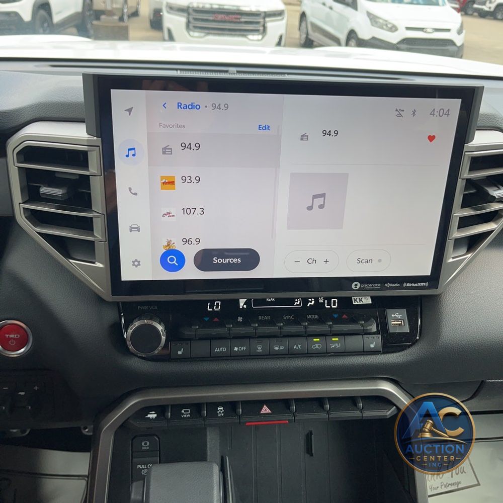 2024 Toyota Sequoia SR5