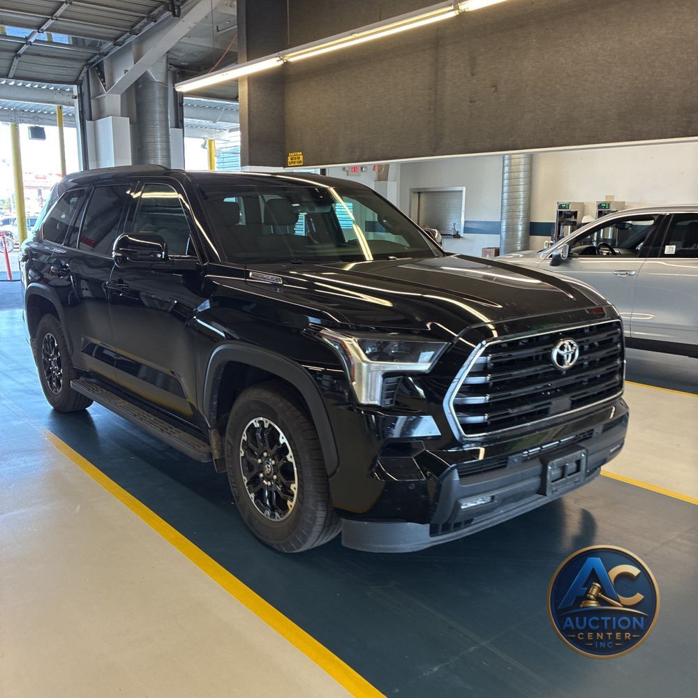 2025 Toyota Sequoia SR5