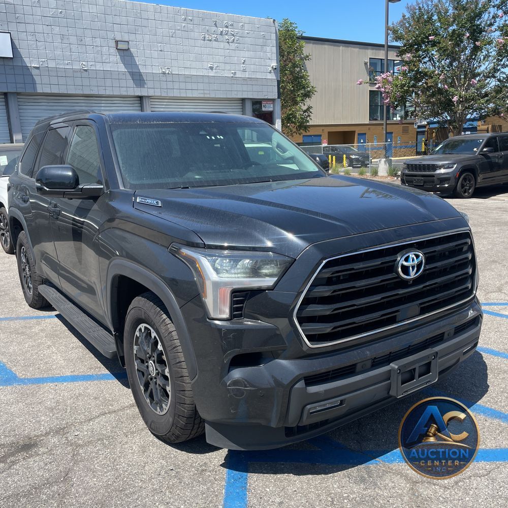 2024 Toyota Sequoia SR5