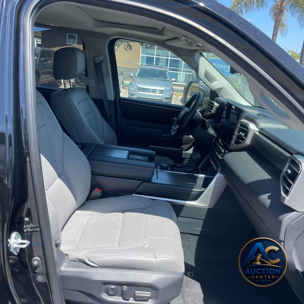 2024 Toyota Sequoia SR5