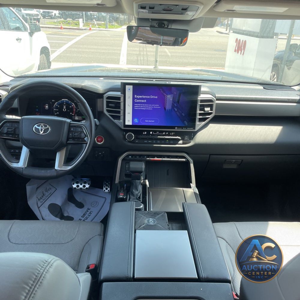2024 Toyota Sequoia SR5