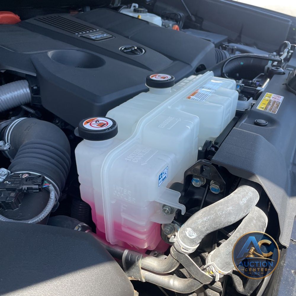 2024 Toyota Sequoia SR5