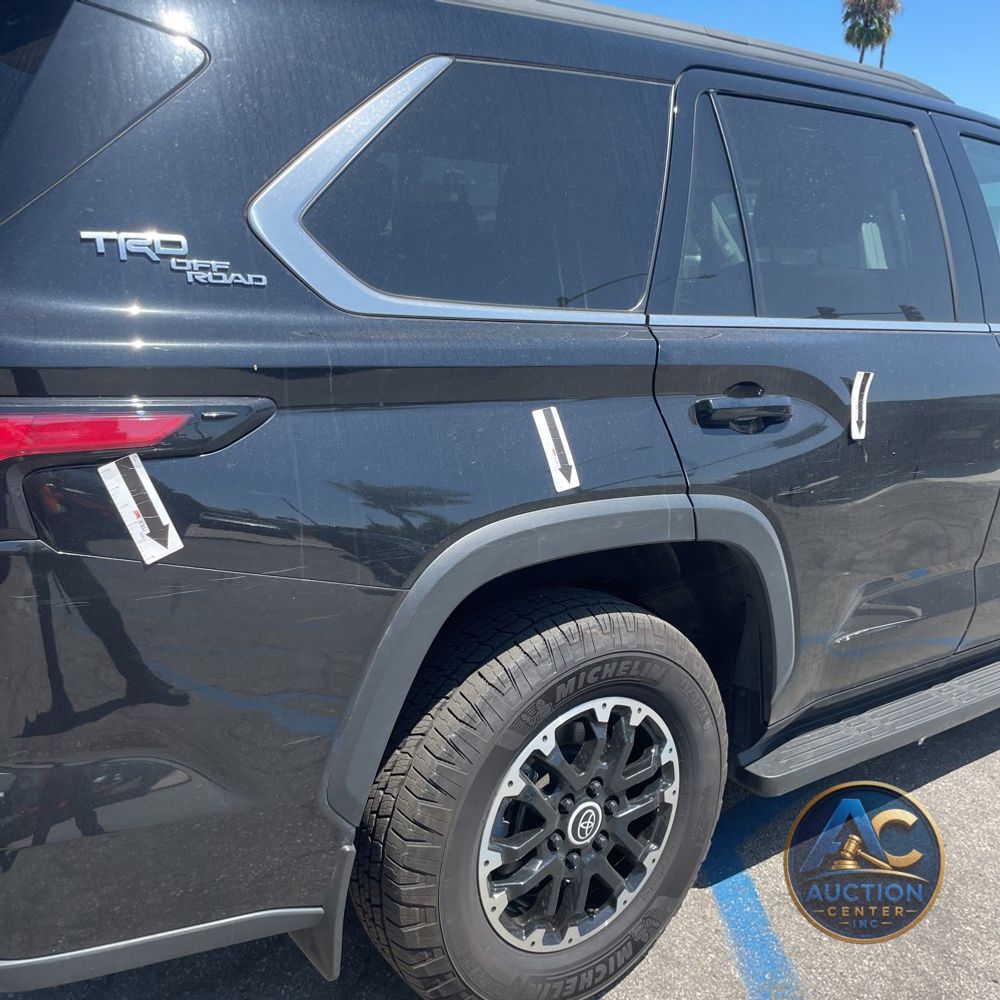 2024 Toyota Sequoia SR5