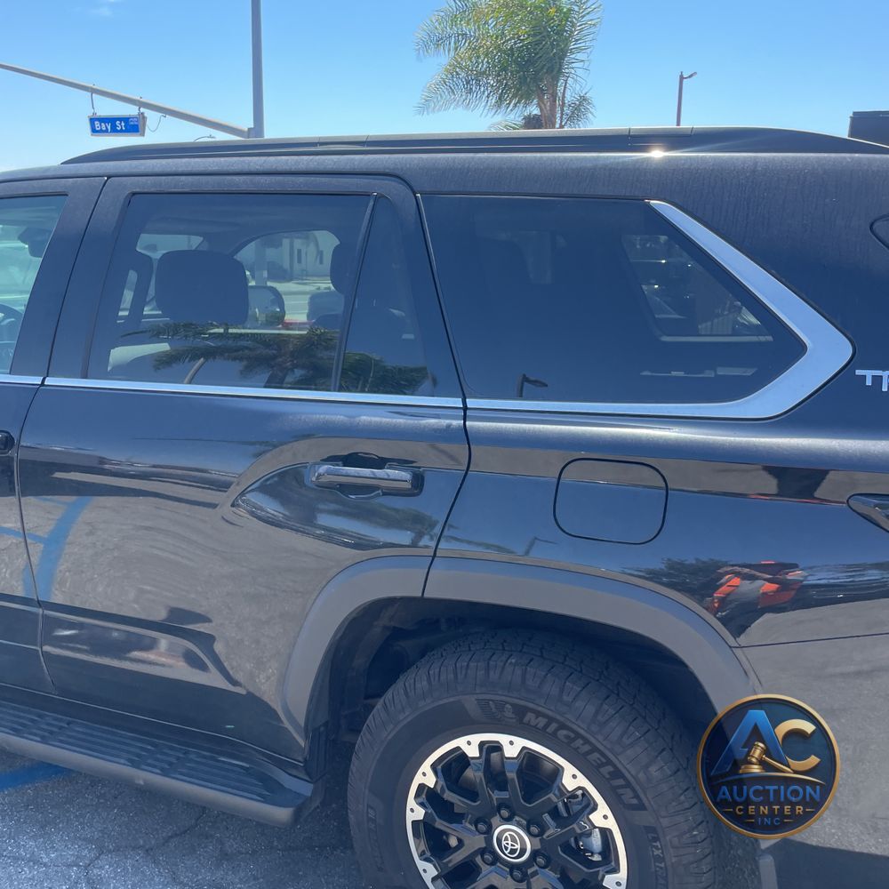 2024 Toyota Sequoia SR5