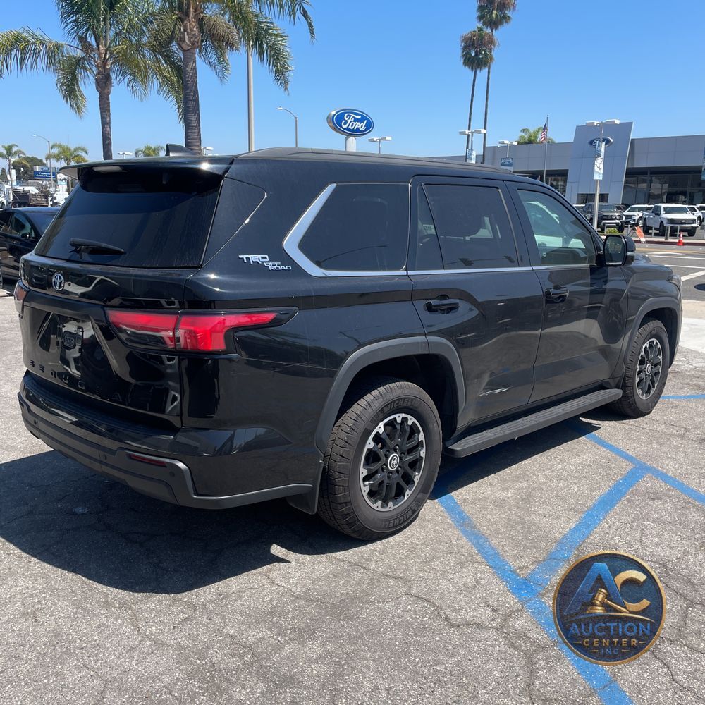 2024 Toyota Sequoia SR5