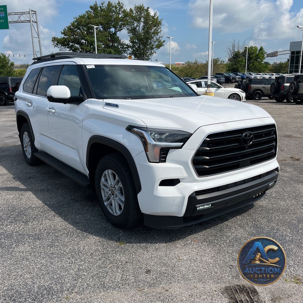 2024 Toyota Sequoia SR5