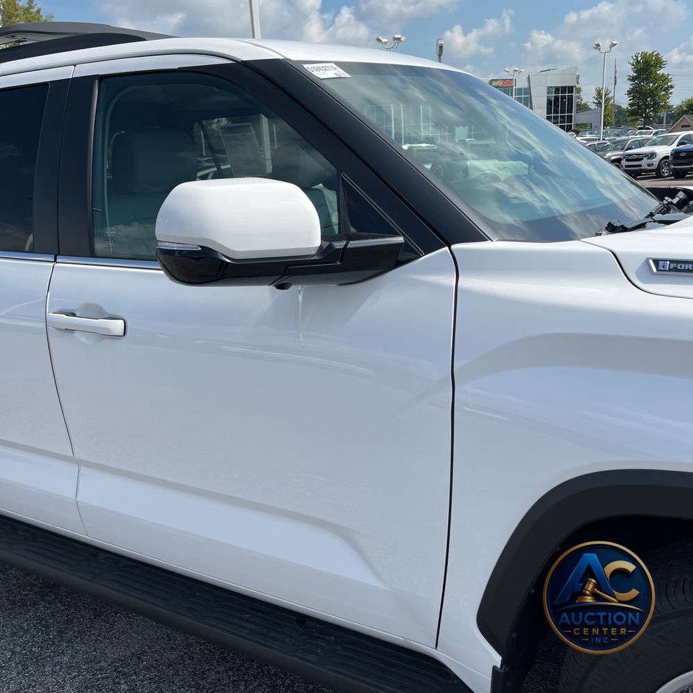 2024 Toyota Sequoia SR5