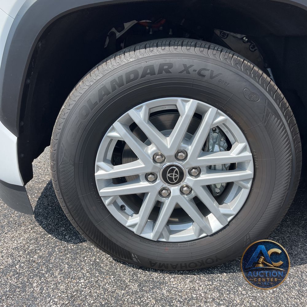 2024 Toyota Sequoia SR5