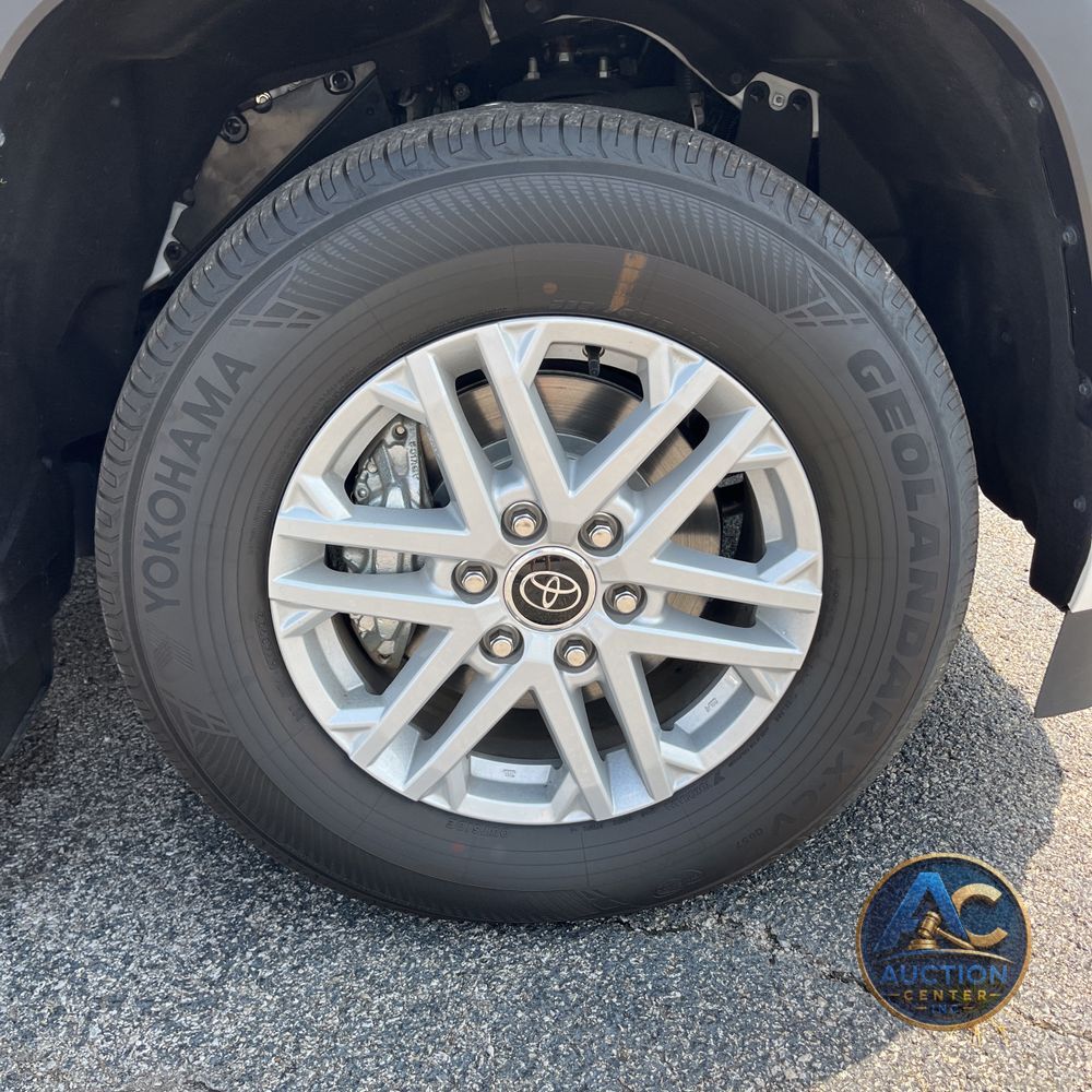 2024 Toyota Sequoia SR5