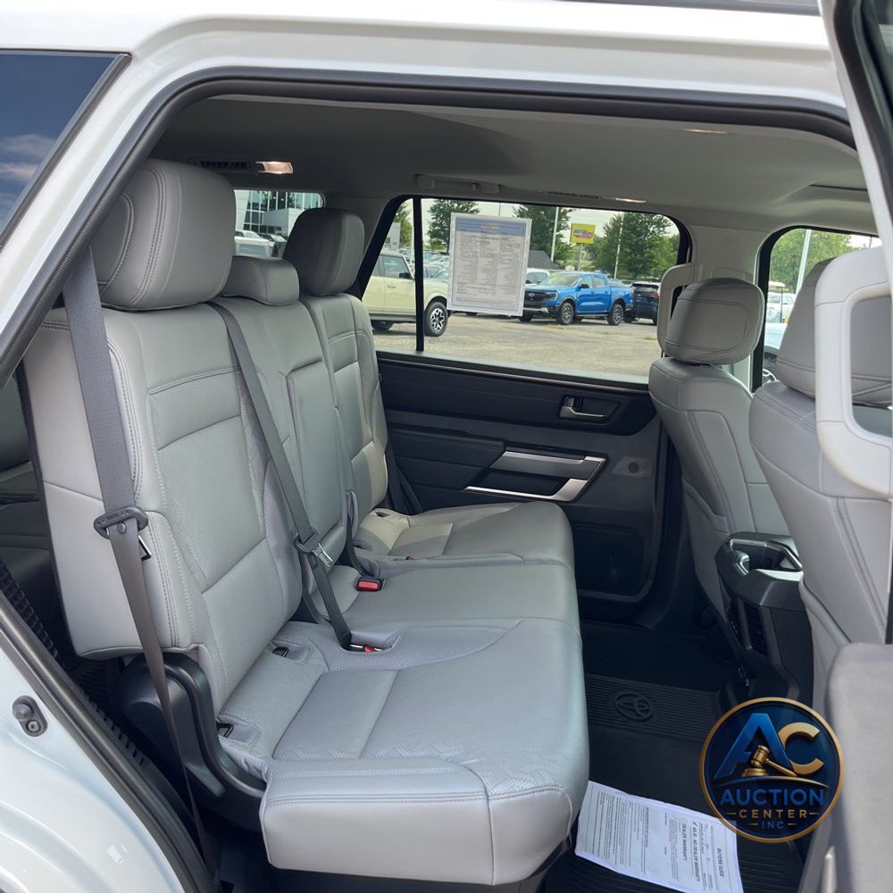 2024 Toyota Sequoia SR5