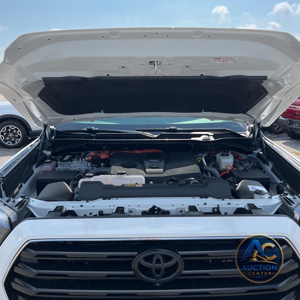 2024 Toyota Sequoia SR5
