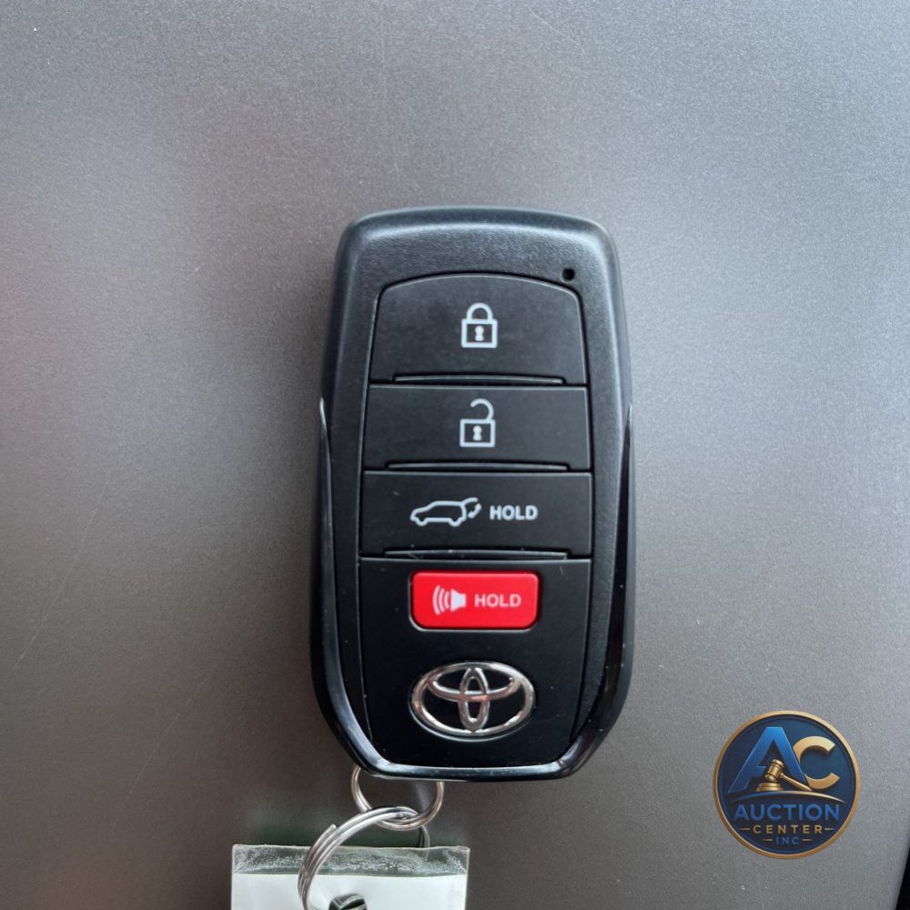 2024 Toyota Sequoia SR5