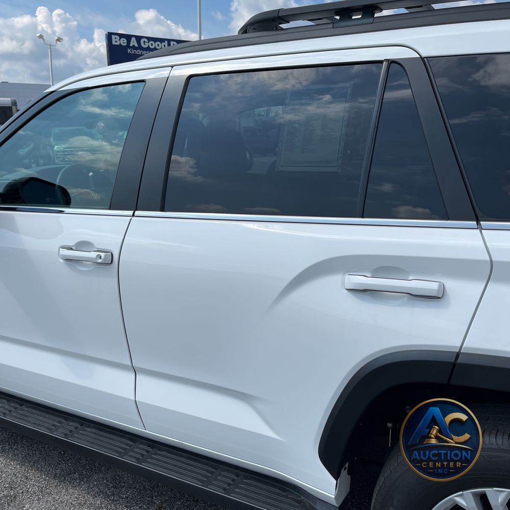 2024 Toyota Sequoia SR5