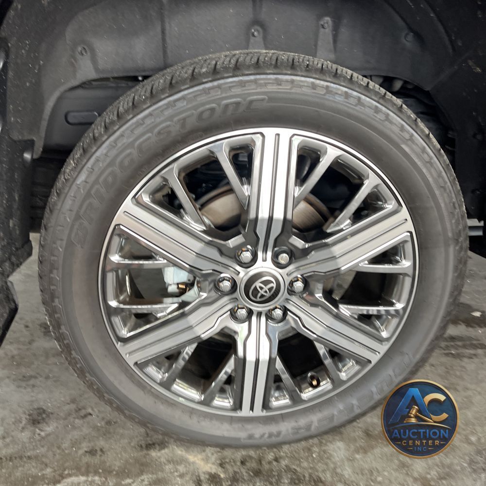 2024 Toyota Sequoia Capstone
