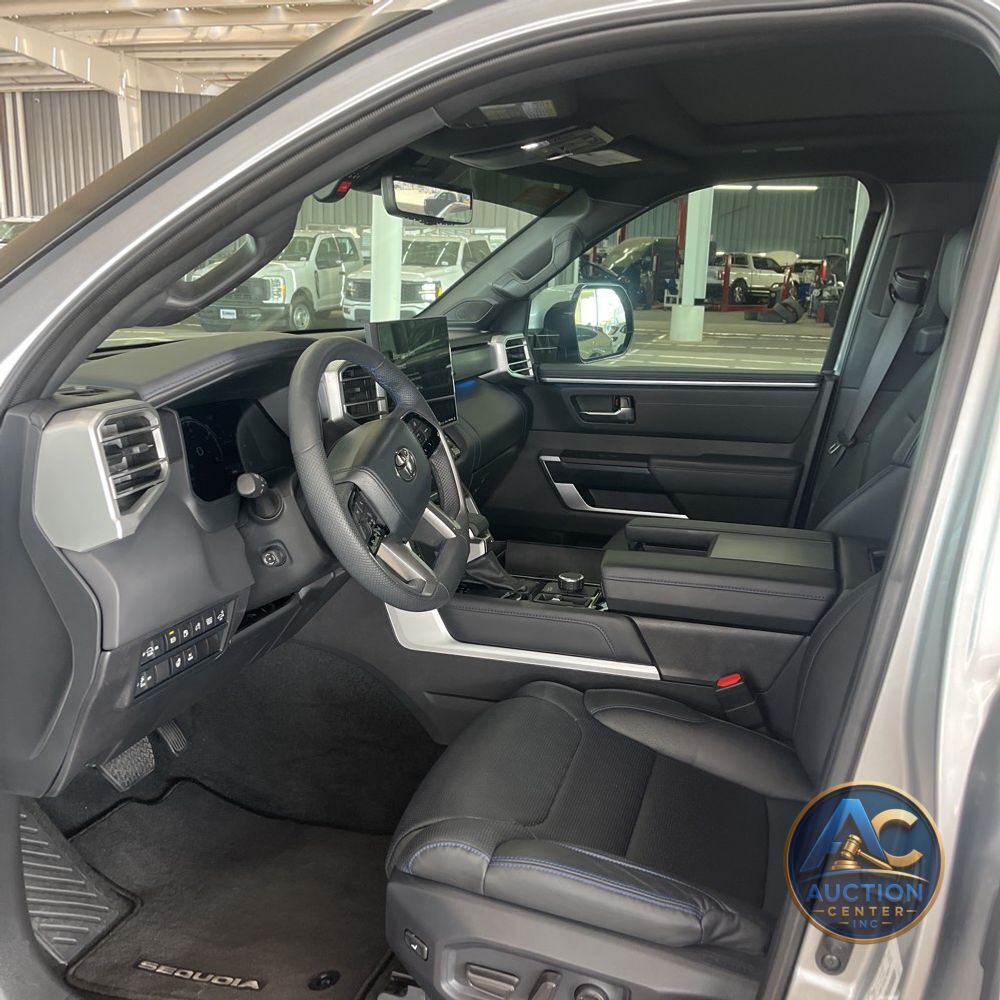 2024 Toyota Sequoia Platinum