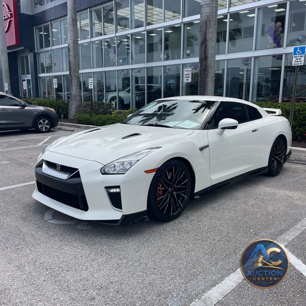 2021 Nissan GT-R Premium