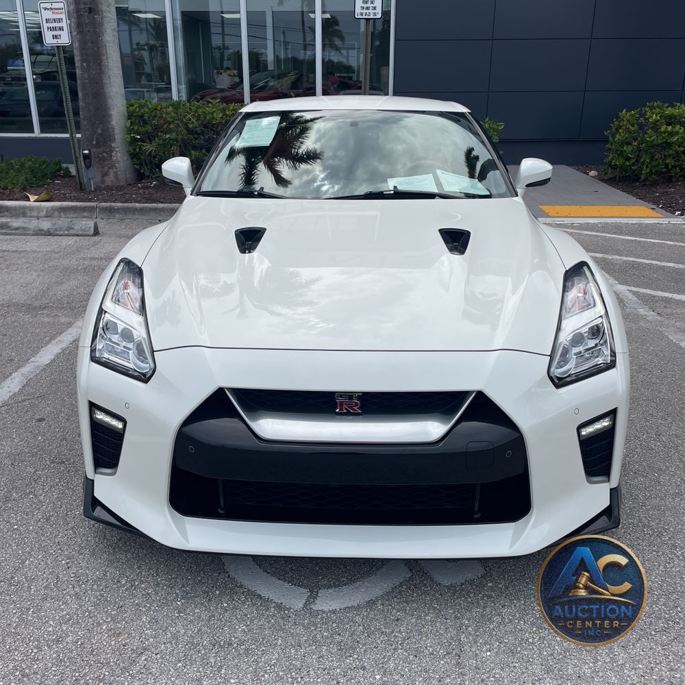 2021 Nissan GT-R Premium
