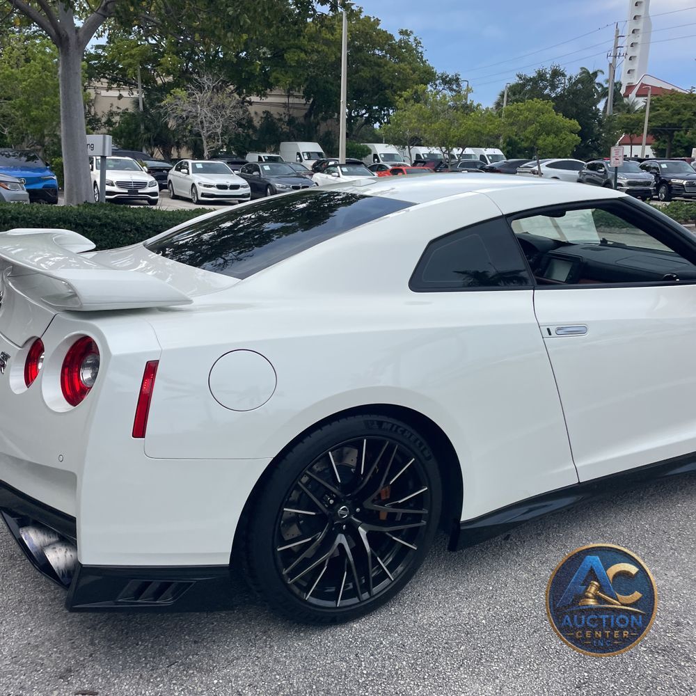 2021 Nissan GT-R Premium