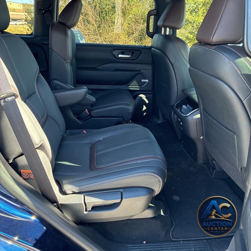 2025 Nissan Armada SL