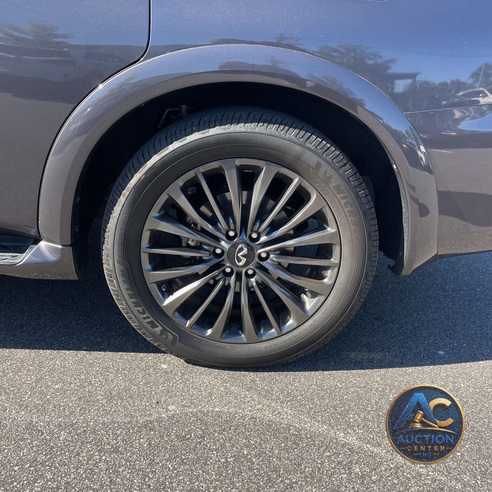 2023 INFINITI QX80 Sensory