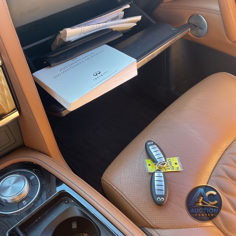 2023 INFINITI QX80 Sensory