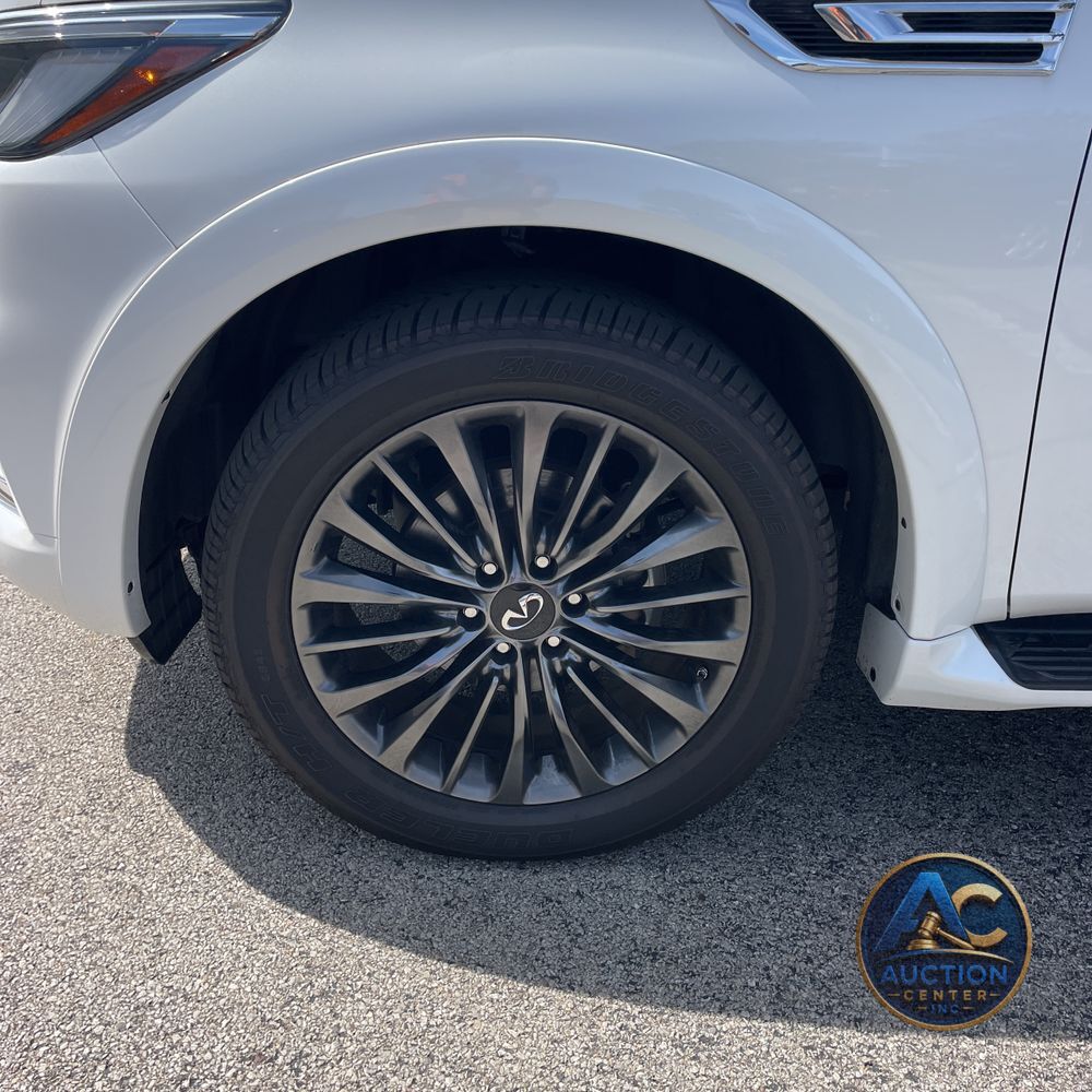 2024 INFINITI QX80 Premium Select