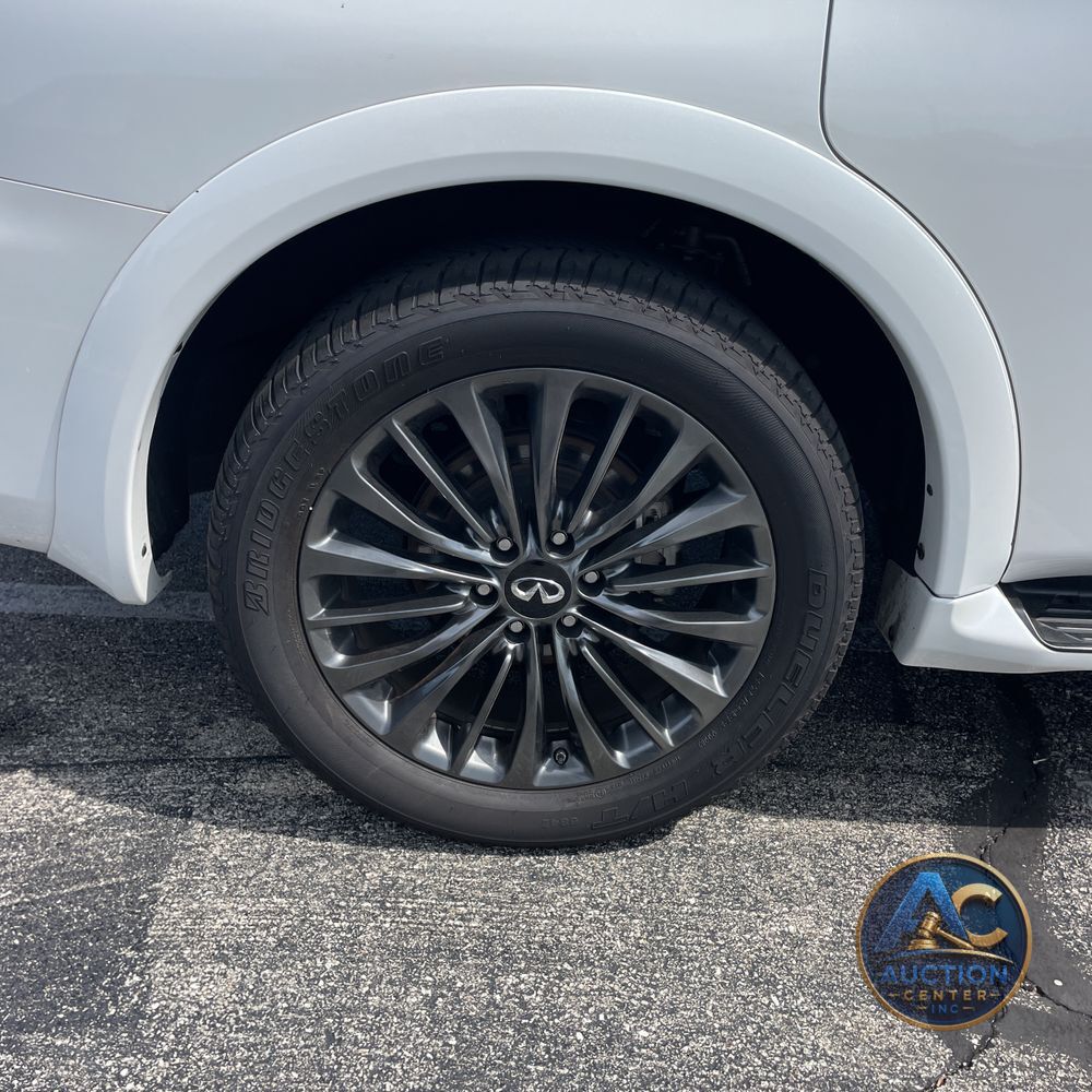2024 INFINITI QX80 Premium Select