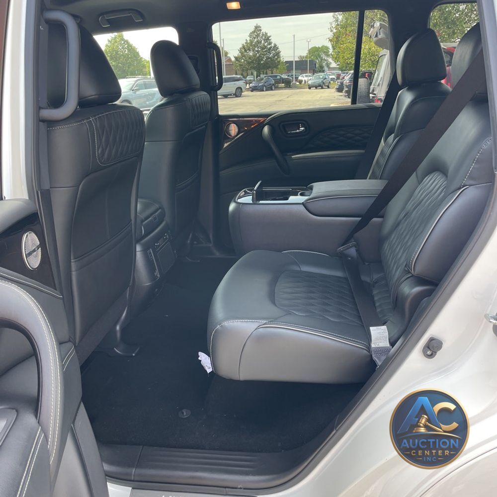 2024 INFINITI QX80 Premium Select