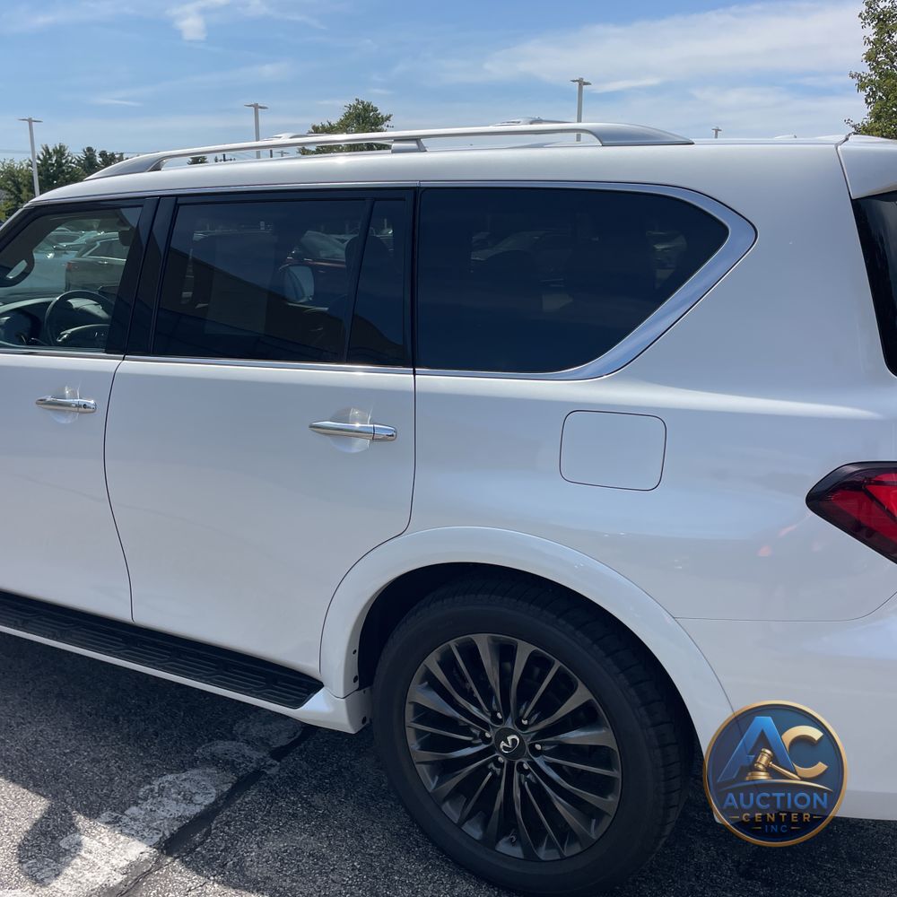 2024 INFINITI QX80 Premium Select