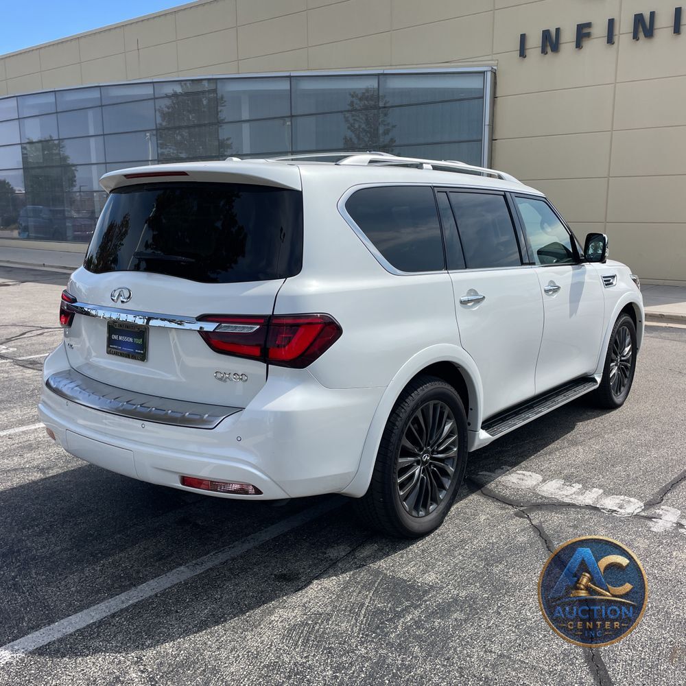 2024 INFINITI QX80 Premium Select